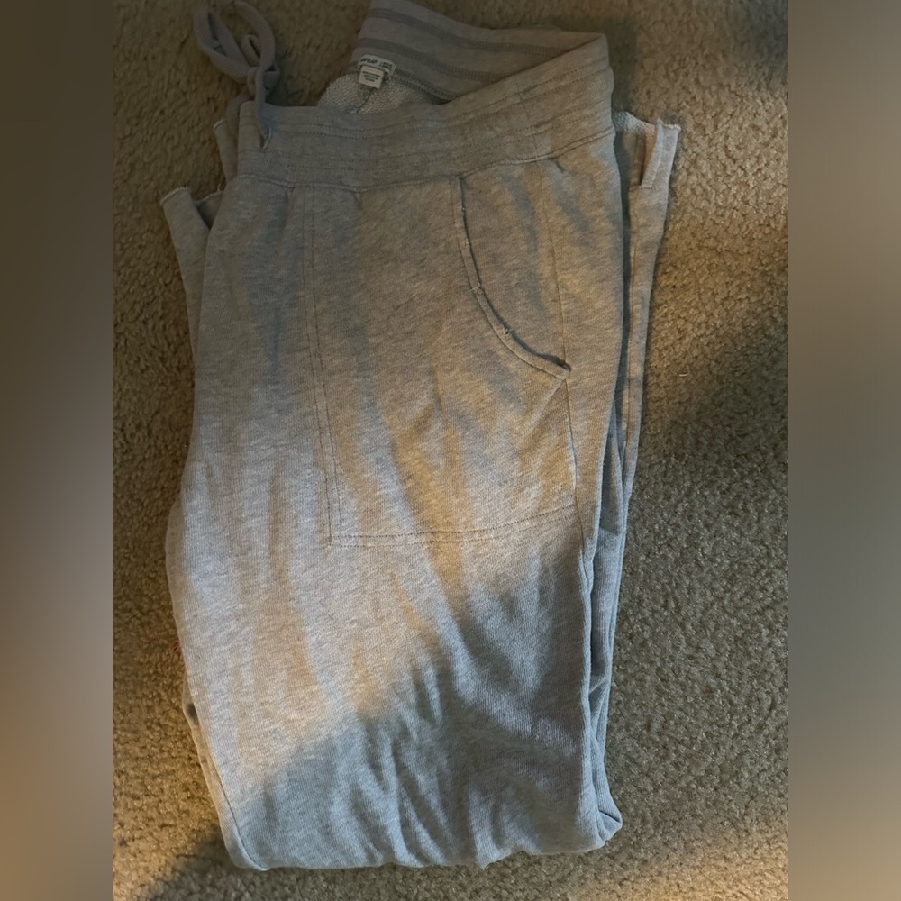 Aerie Large